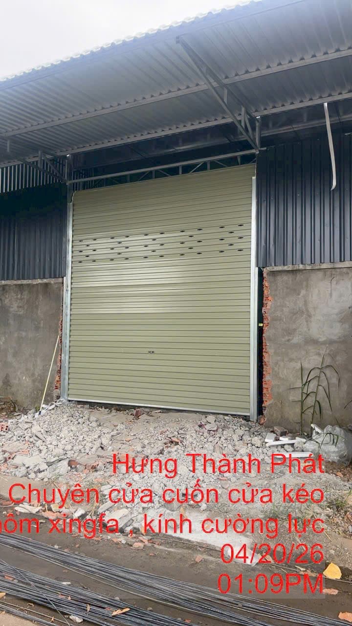 Nhà xưởng cửa cuốn trắng (gạch)