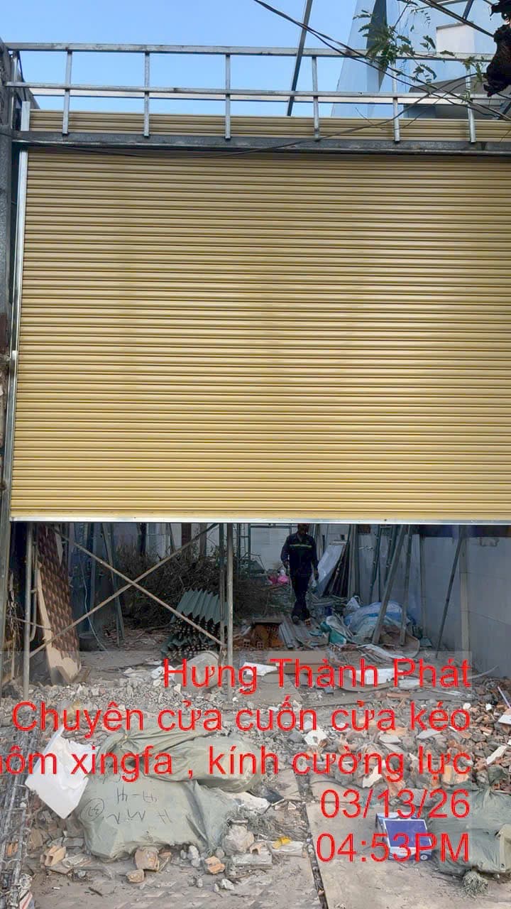 Cửa cuốn kem